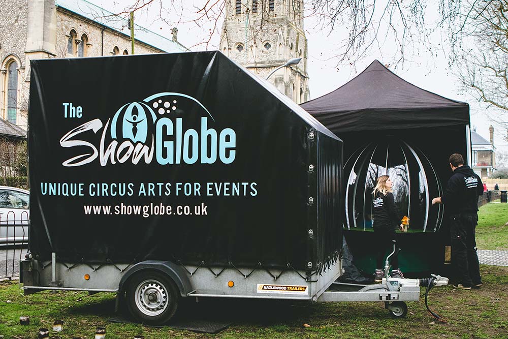 Show Globe Logistics: Trailer, gazebo and Globe inside